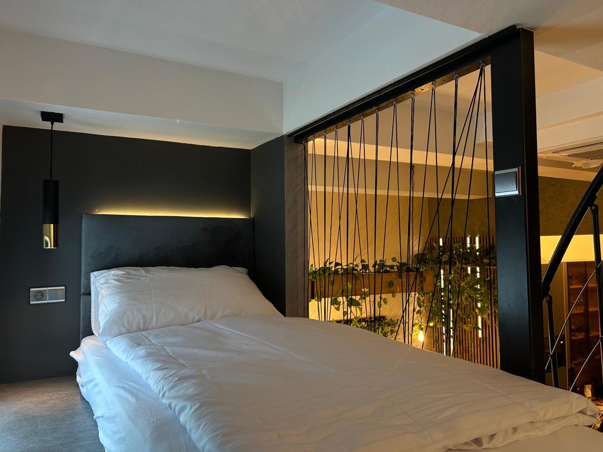 Leo Apartment Suite & Private Spa Zone - Old City Bratislava Eksteriør bilde