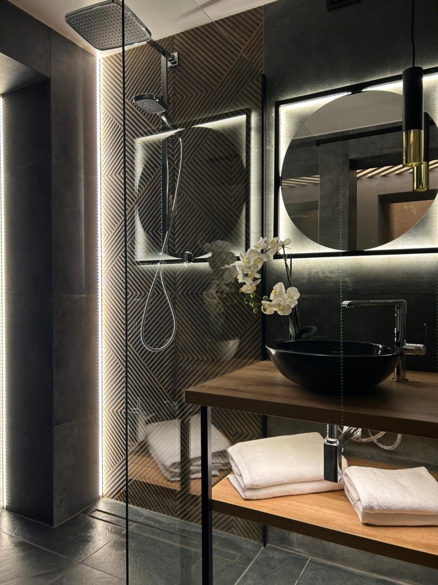 Leo Apartment Suite & Private Spa Zone - Old City Bratislava Eksteriør bilde