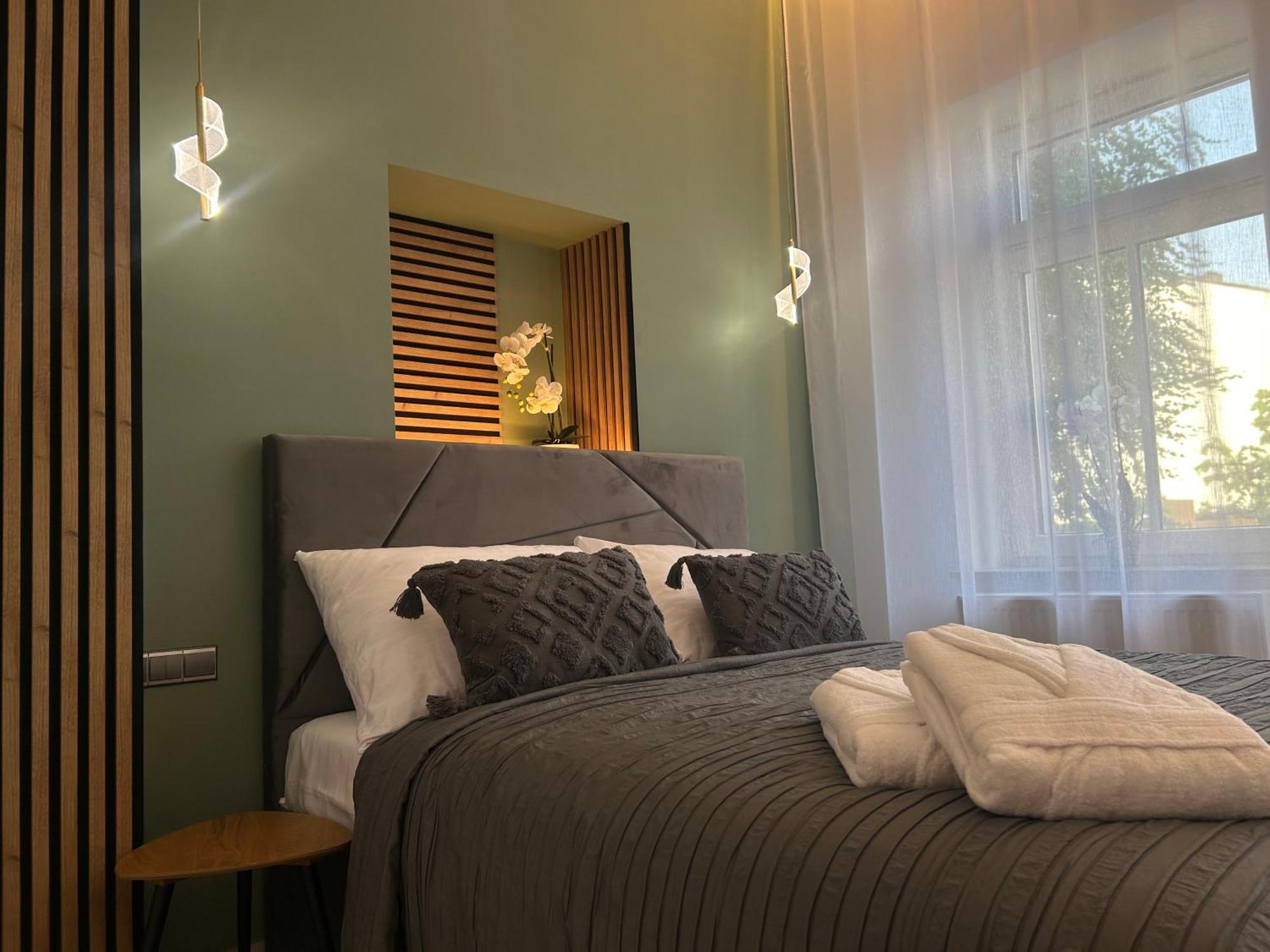 Leo Apartment Suite & Private Spa Zone - Old City Bratislava Eksteriør bilde