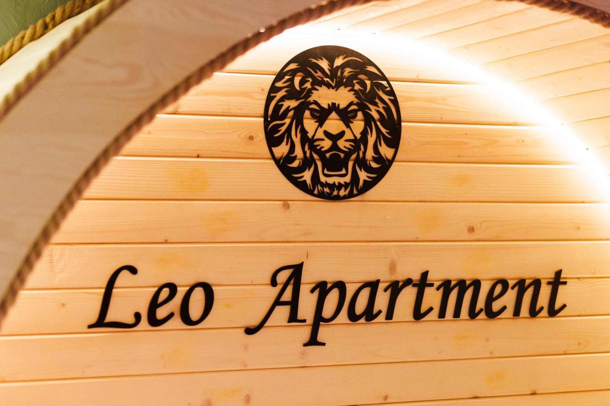 Leo Apartment Suite & Private Spa Zone - Old City Bratislava Eksteriør bilde
