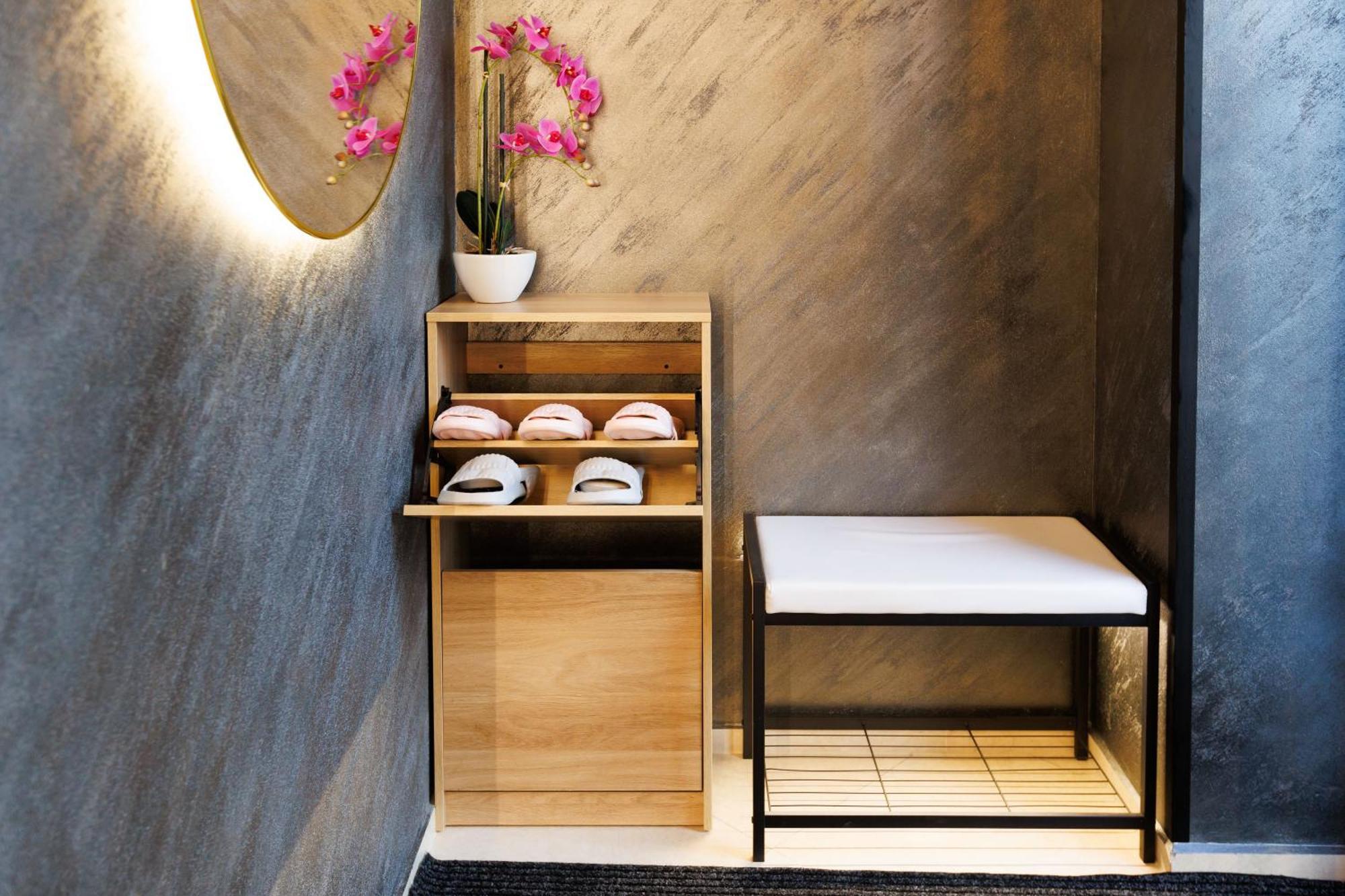 Leo Apartment Suite & Private Spa Zone - Old City Bratislava Eksteriør bilde