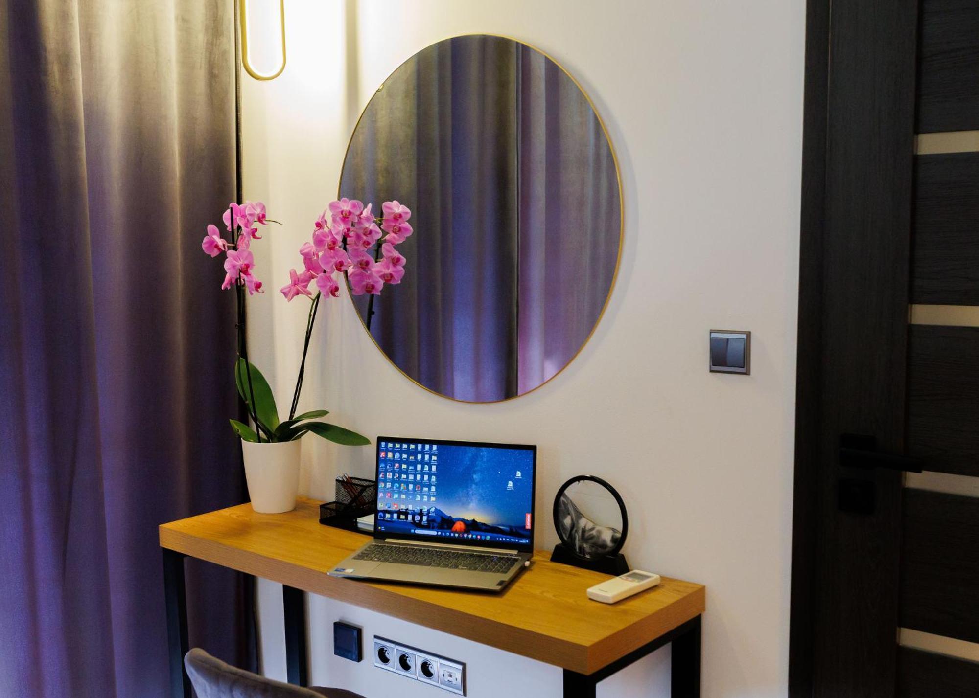 Leo Apartment Suite & Private Spa Zone - Old City Bratislava Eksteriør bilde