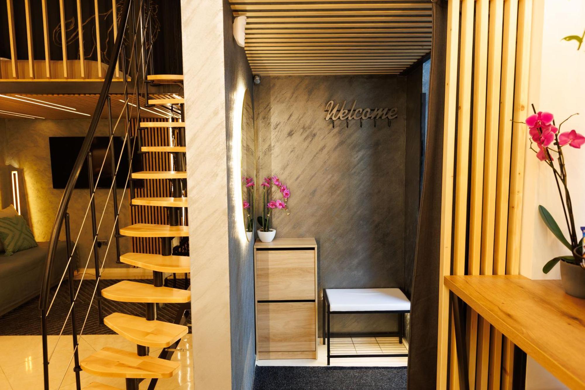 Leo Apartment Suite & Private Spa Zone - Old City Bratislava Eksteriør bilde