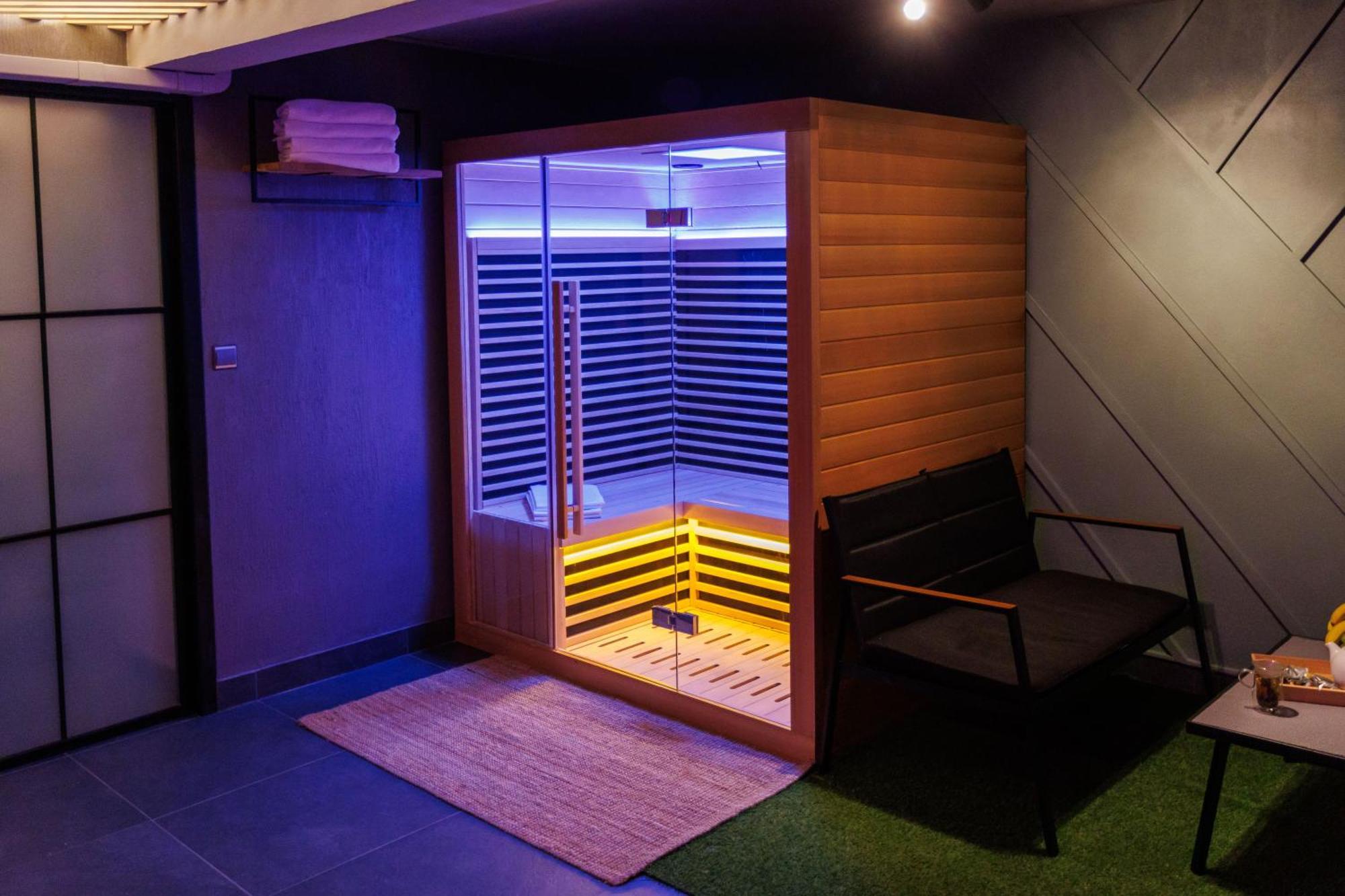 Leo Apartment Suite & Private Spa Zone - Old City Bratislava Eksteriør bilde
